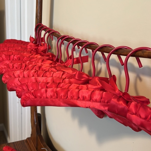 Satin Padded Red Hangers - 17 total - Picture 2 of 6